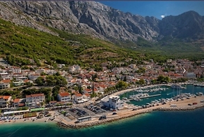 Trevlig semester i Baska Voda, Makarska Rivjera i Kroatien