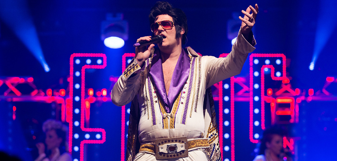 The no.1 Elvis impersonator bokas genom Funnybones Production
