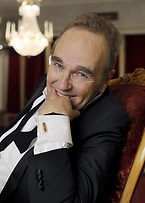 Lennie Norman bokas genom Funnybones Production