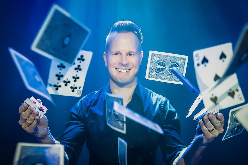 Intervju med trollkonstnären Johan Ståhl. Foto: Olav Holten